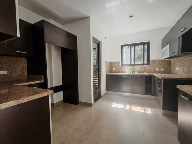 VENTA APARTAMENTO PH EMBASSY VILLAGE ANCÓN CPY