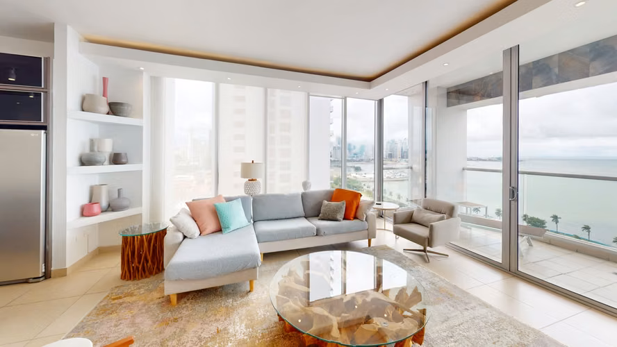 Rivage, In Demand on Avenida Balboa