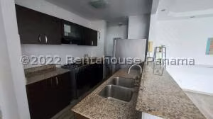 Venta de Apartamento con 97m2 en Obarrio PH Metric 26-7047SR