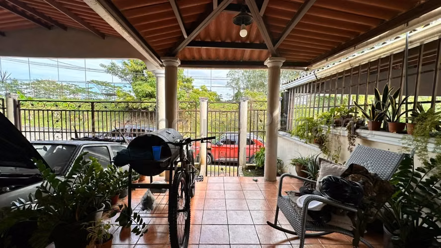 Se Vende Casa en Brisas Del Golf YDU