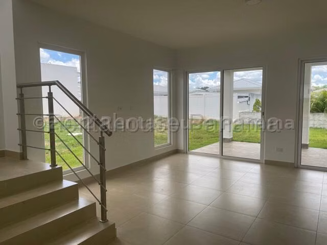 alquilo casa en costa verde senderos OF 26-4533