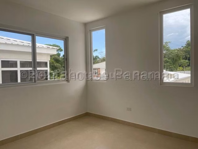 alquilo casa en costa verde senderos OF 26-4533