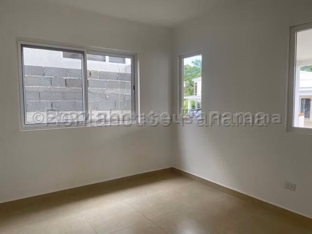 alquilo casa en costa verde senderos OF 26-4533
