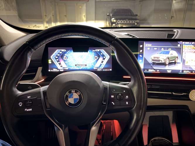BMW X1 sDrive18i X Line 2023 – Interior de lujo – Llantas Michelin nuevas – 33,000 km – Un solo dueño - Imagen 5