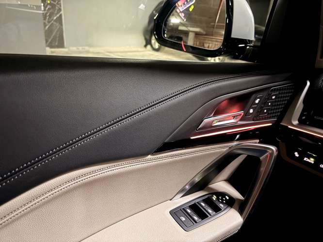 BMW X1 sDrive18i X Line 2023 – Interior de lujo – Llantas Michelin nuevas – 33,000 km – Un solo dueño - Imagen 11