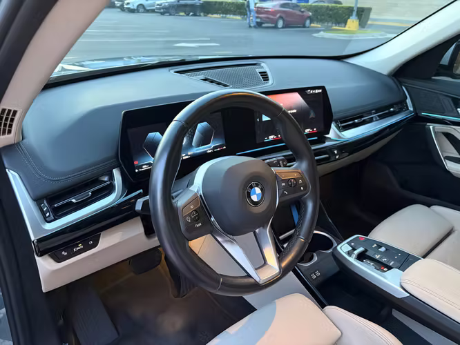 BMW X1 sDRIVE18i X Line 2023 LAUNCH EDITION
