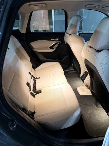 BMW X1 sDrive18i X Line 2023 – Interior de lujo – Llantas Michelin nuevas – 33,000 km – Un solo dueño - Imagen 16