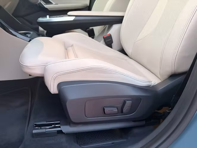 BMW X1 sDRIVE18i X Line 2023 LAUNCH EDITION