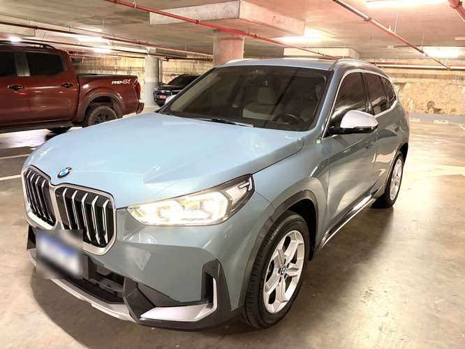 BMW X1 sDrive18i X Line 2023 – Interior de lujo – Llantas Michelin nuevas – 33,000 km – Un solo dueño