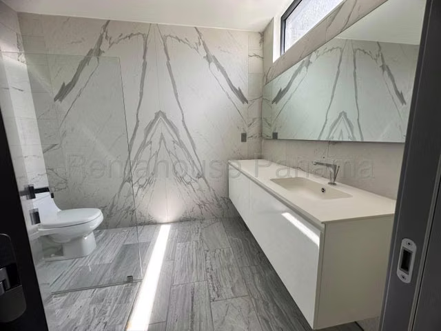 Apartamento en Alquiler en Nuovo Bella Vista 26YCG6004