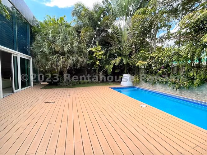 VENTA DE CASA EN COSTA SUR - COSTA ESMERALDA