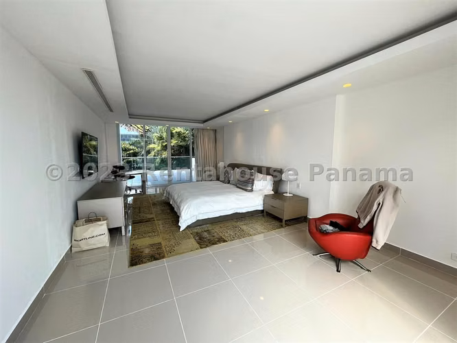 VENTA DE CASA EN COSTA SUR - COSTA ESMERALDA