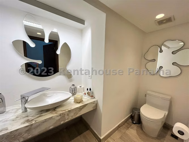 VENTA DE CASA EN COSTA SUR - COSTA ESMERALDA
