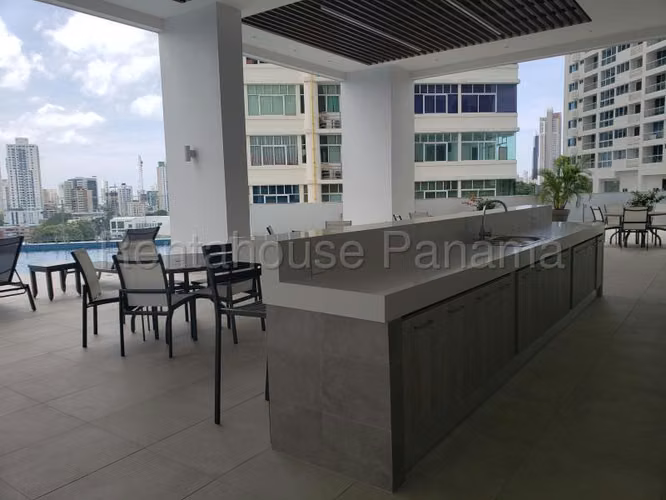 Se Vende Apartamento en Edison Park VLU26-7079