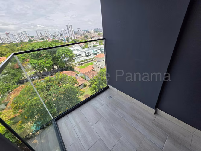 Se Alquila Apartamento en Coco del Mar VLU26-6975