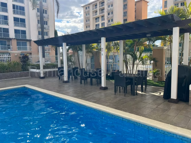 Se Vende Apartamento en Versalles MDV26-6774