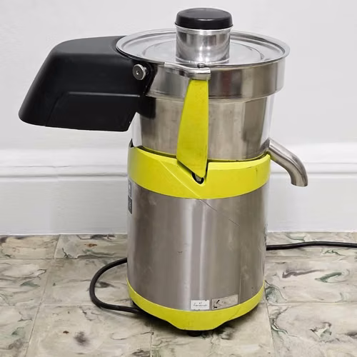 Centrifugadora de frutas y verduras Santos 68