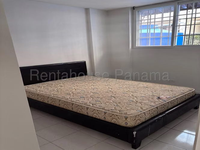Apartamento En Venta En 12 De Octubre SYH