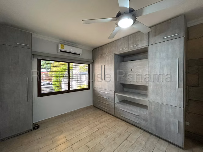 Venta de casa en Betania AK