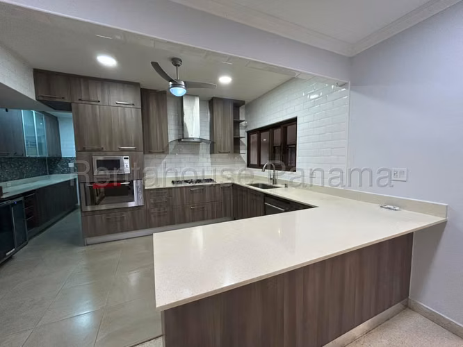 Venta de casa en Betania AK