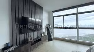 Aquiler de Apartamento con 313m2 en Costa del Este PH Paramount 26-7107SR
