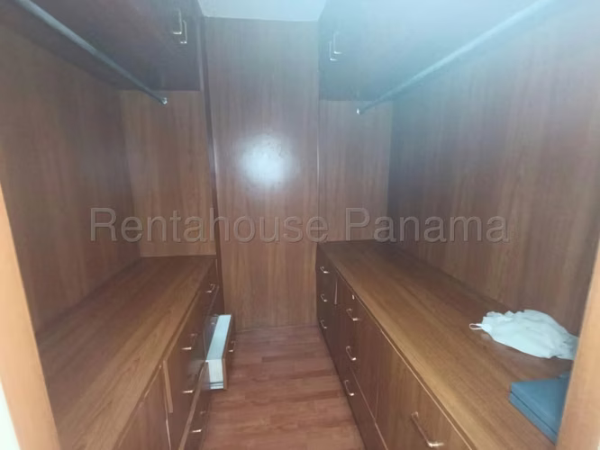 Venta de apartamento en Obarrio AK