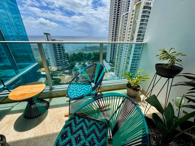 Vendo Apartamento  PH Titanium Costa del Este