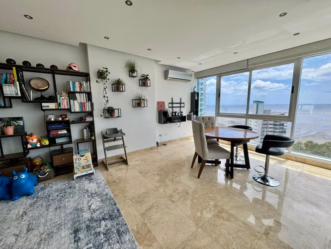 Vendo Apartamento  PH Titanium Costa del Este