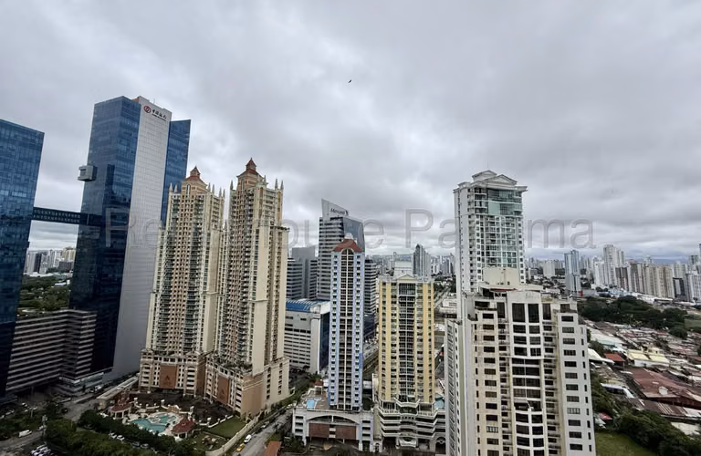 Venta de apartamento en Punta Pacifica AK