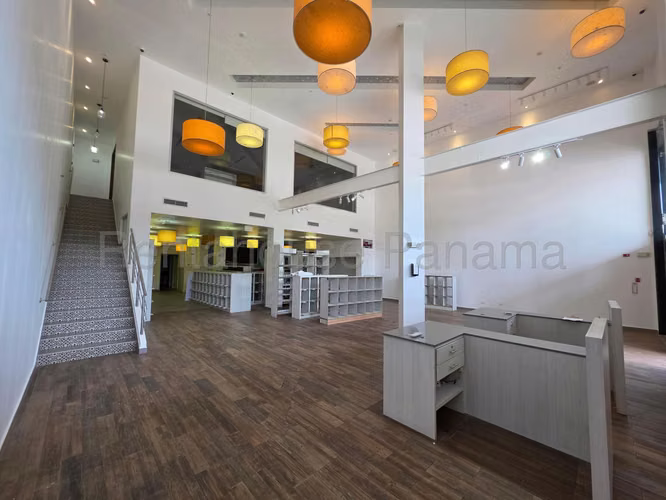 Commercial space for rent in Obarrio AK
