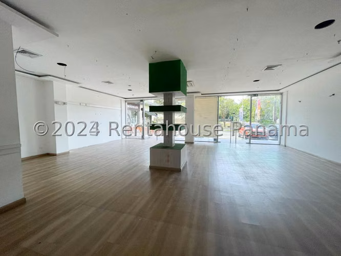 Alquiler de local comercial en El Cangrejo AK
