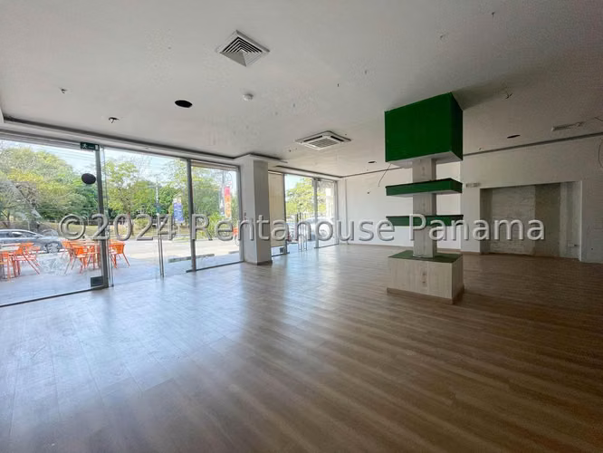 Alquiler de local comercial en El Cangrejo AK