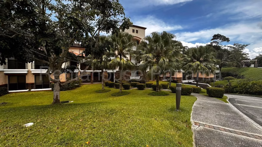Apartamento en Venta en Clayton AFC 26- 1712
