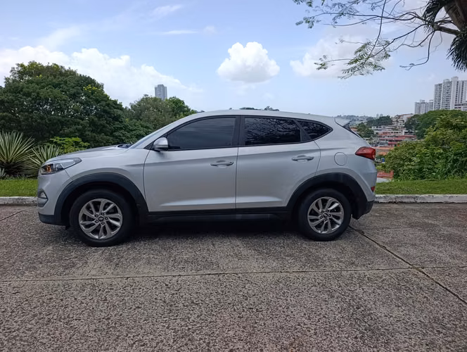 HYUNDAI TUCSON 2018 NEGOCIABLE