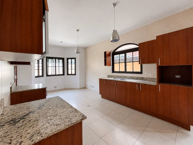 Casa en El Doral, Costa Sur | 323 m² | 434 m² de terreno - Imagen 10