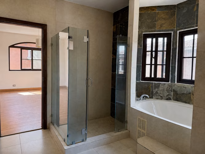 Casa en El Doral, Costa Sur | 323 m² | 434 m² de terreno - Imagen 11