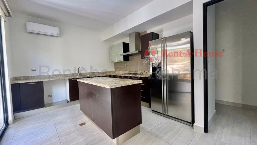 Alquiler de Amplia Casa en Panama Pacifico 25*9253Mfk
