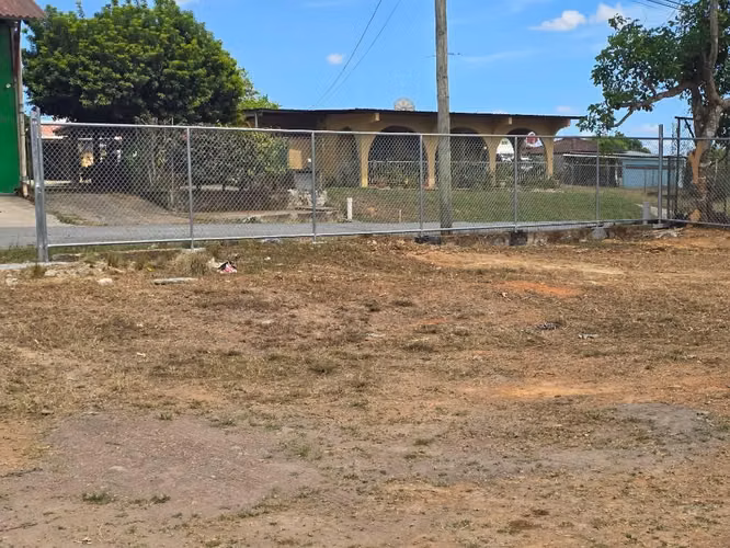 VENDO LOTE COMERCIAL EN OCÚ 2,592m2
