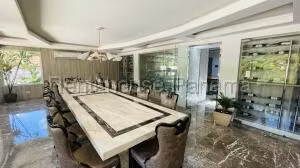 Venta de Casa con 900m2 en Altos de Golf 26-7118SR