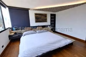 AVenta de Apartamento con 150m2 en Punta Paitilla PH Miraluz 26-7127SR