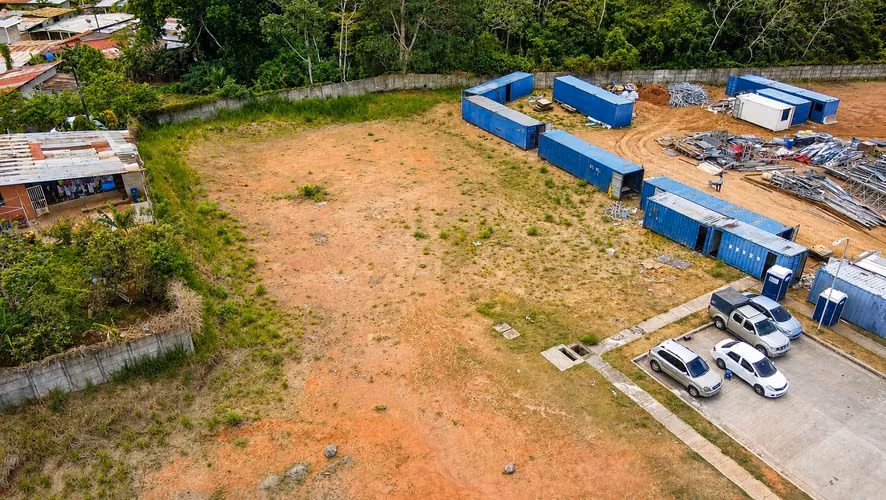 Venta de terreno industrial en Tocumen Storage Complex Mañanitas