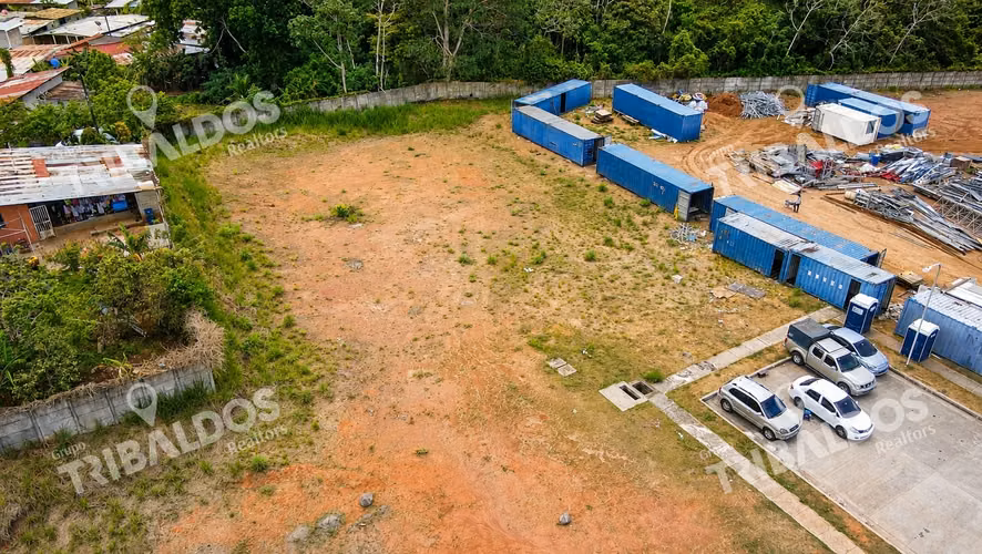 Venta de terreno industrial en Tocumen Storage Complex Mañanitas