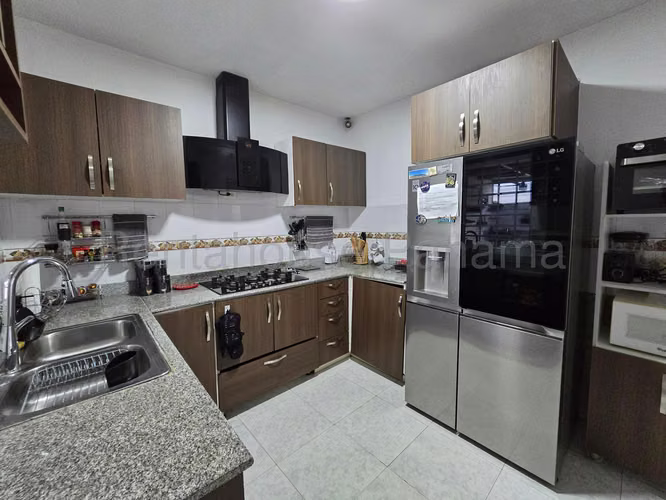 Venta de Amplia Casa en San Antonio Mts2: 265.81 PD