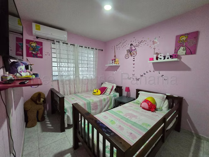 Venta de Amplia Casa en San Antonio Mts2: 265.81 PD