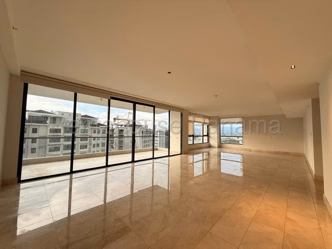 Apartment for Sale in Santa María AK