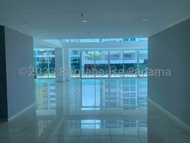 Se Vende Apartamento en Costa del Este LA26-7198