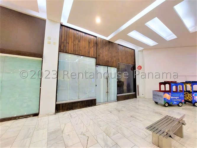 Se Vende Local en Albrook MDV25-9047