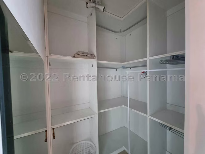 Apartamento en Alquiler en Av Balboa 26*7055Mfk