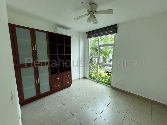Apartamento en Alquiler en Altos de Panama 26*7223Mfk