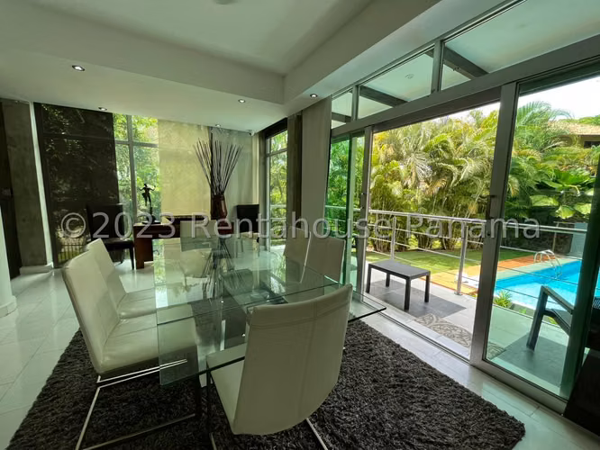 Venta de casa en Albrook AK - Imagen 3